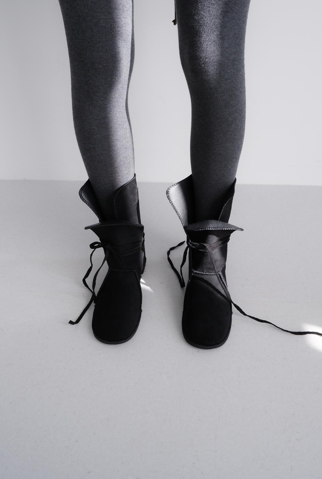 Suede string boots