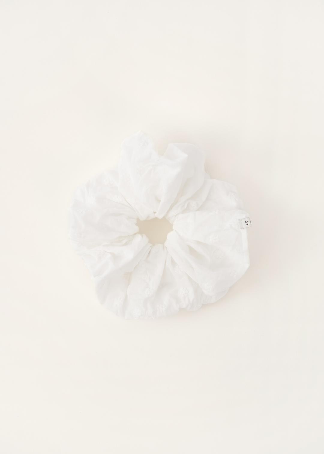 브리즈 플라워 맥시 스크런치