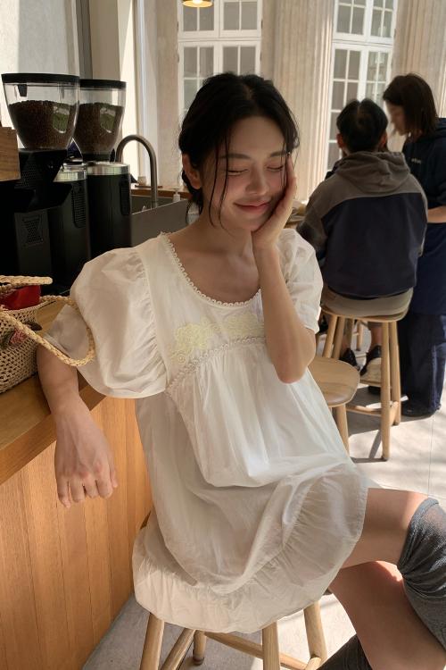 로맨틱 빈티지 미니 드레스