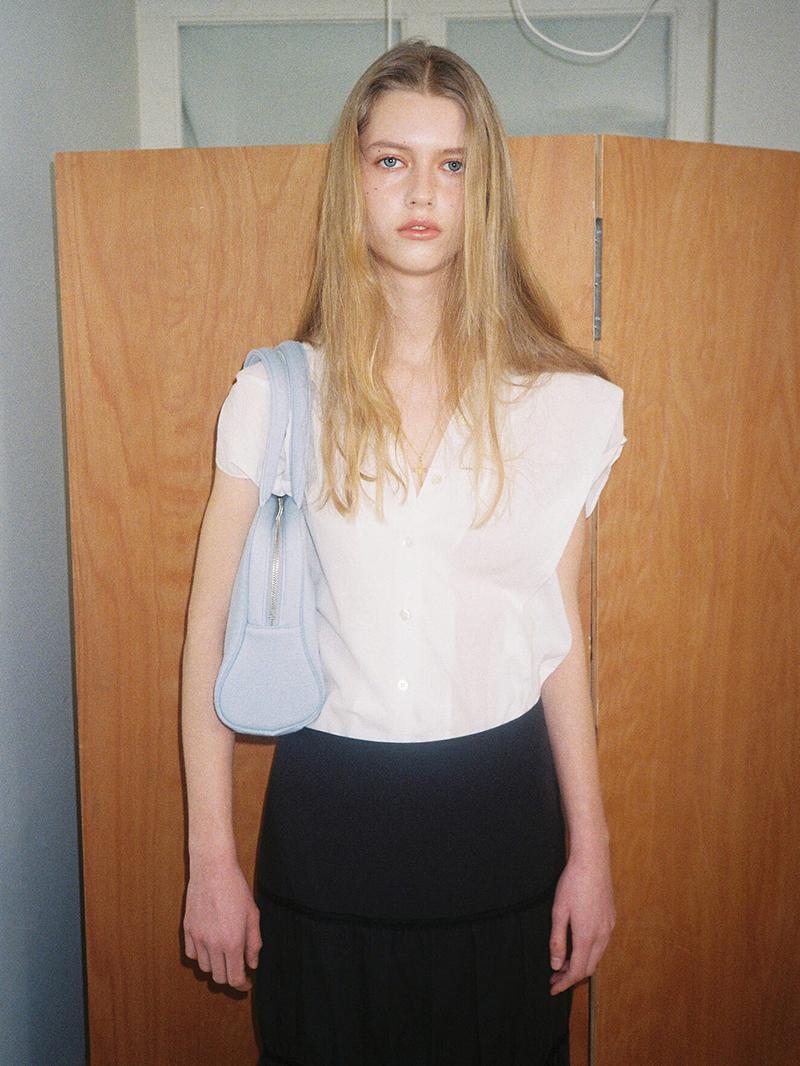 Agnete Sleeveless Blouse
