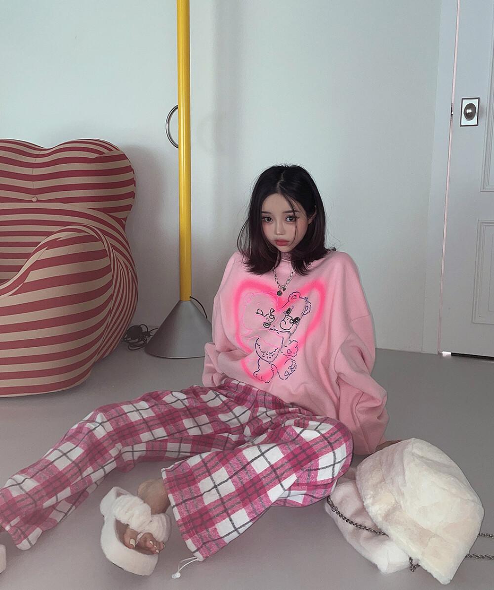 키치 하트곰 박시 맨투맨