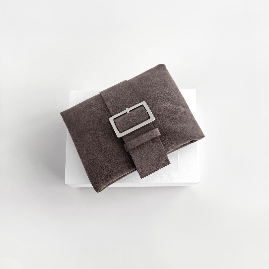 Buckle note_cozy brown