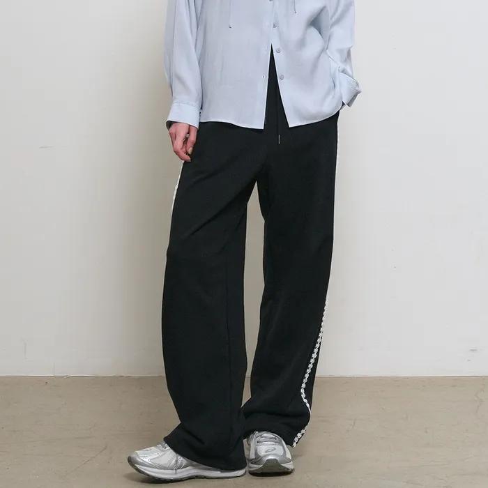 WOMAN 레이스 트리밍 스웨트 팬츠 [BLACK] / WBE2L11505