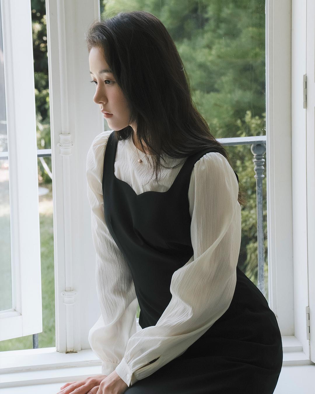 엔느 블라우스
