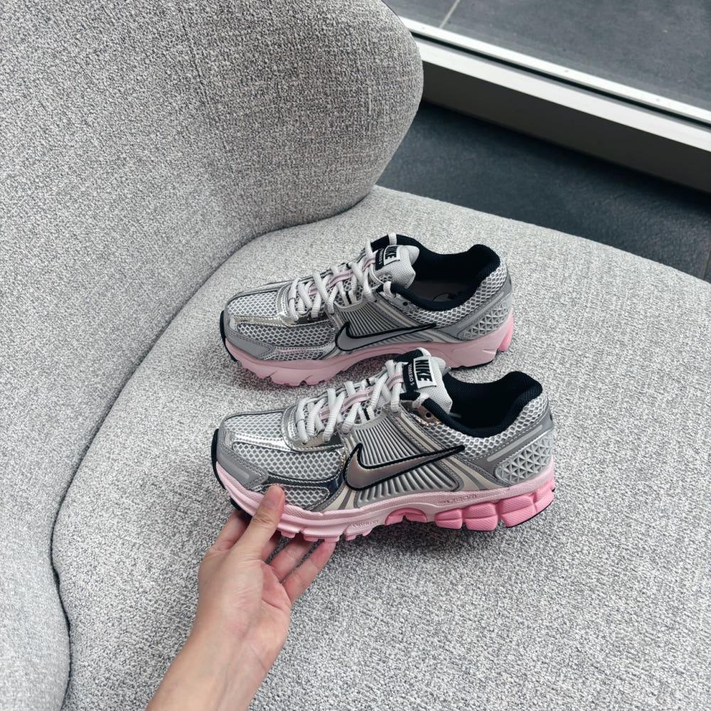 나이키 우먼스 줌 보메로5 2Color 실버핑크, 실버블루