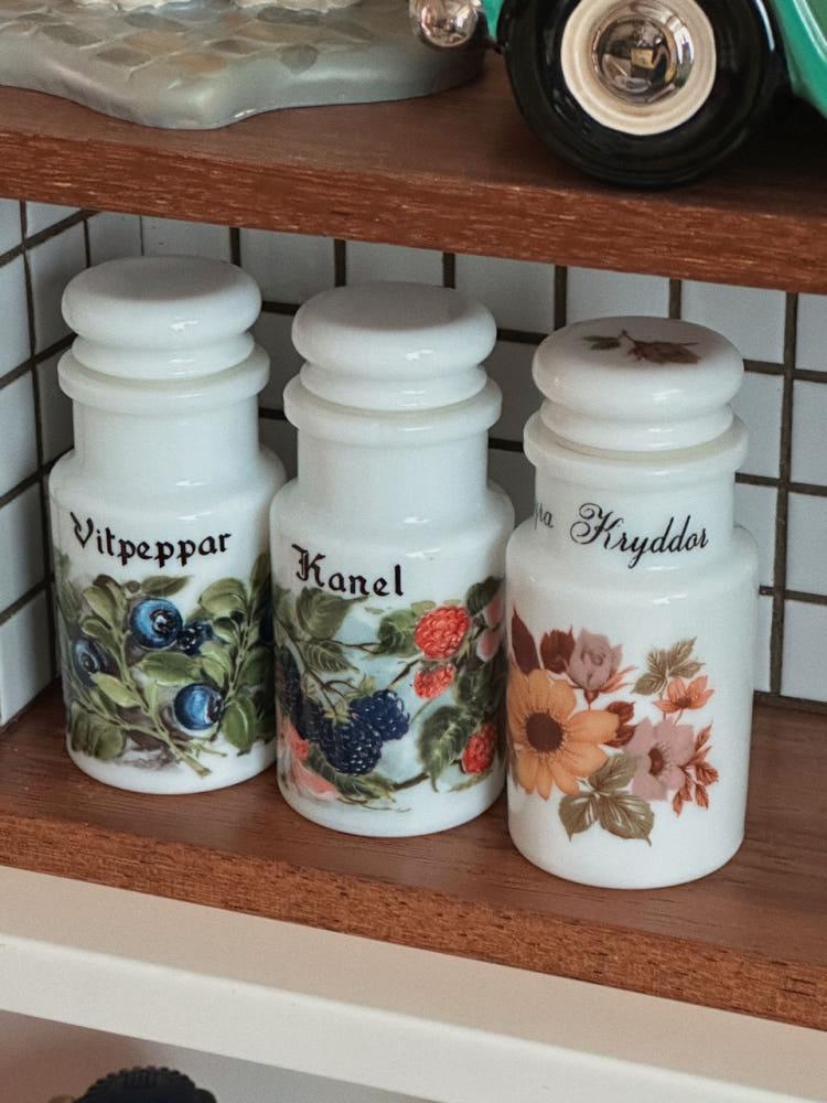 [중고] 스웨덴 밀크글라스 양념통 / Sweden milkglass cruets