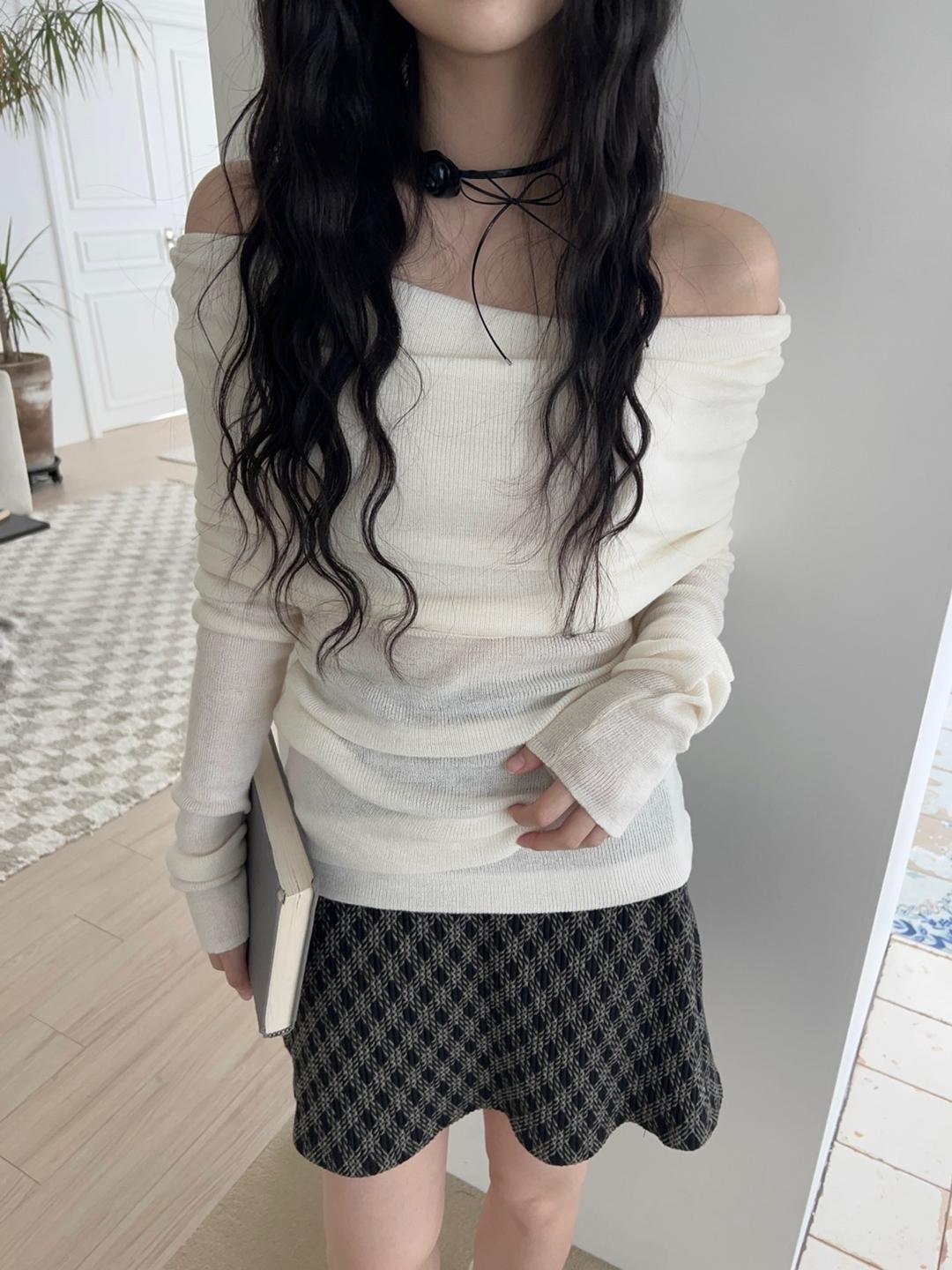 loose off shoulder knit t-shirt (2color)