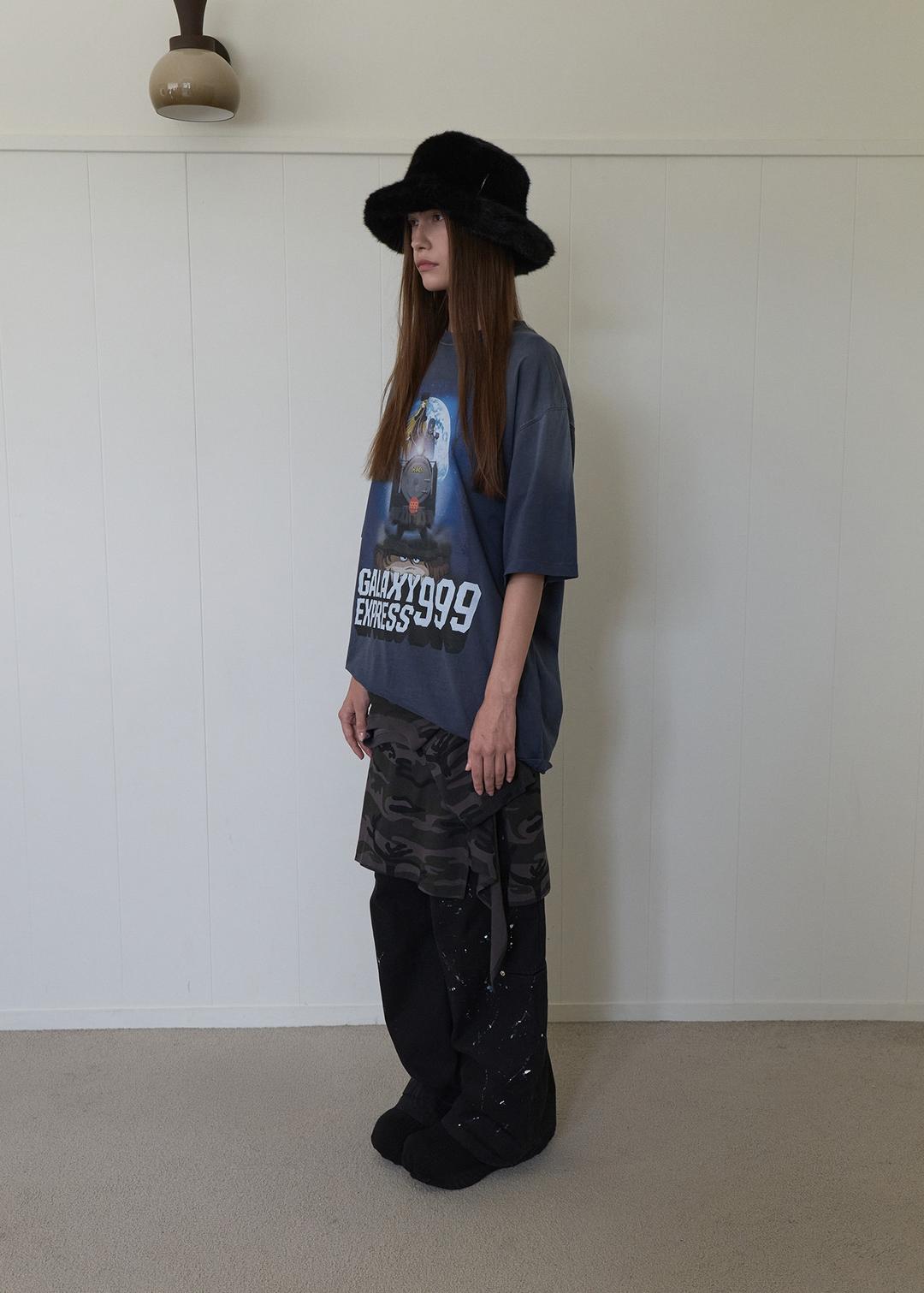 GALAXY EXPRESS 999 OVERSIZED T-SHIRT (BLUE)