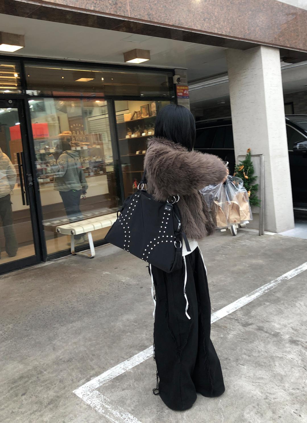 10일 소요 / Hoon stud bag (2C)