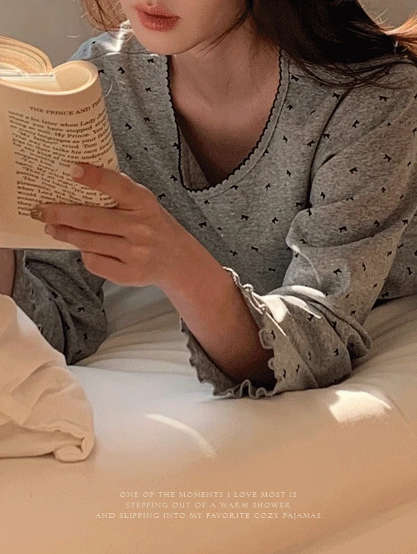 [신축성👍🏻] 코지 모먼트 잠옷 세트 파자마 홈웨어 상하의 친구 자취 독립 선물 상의 하의 세트 홈파티