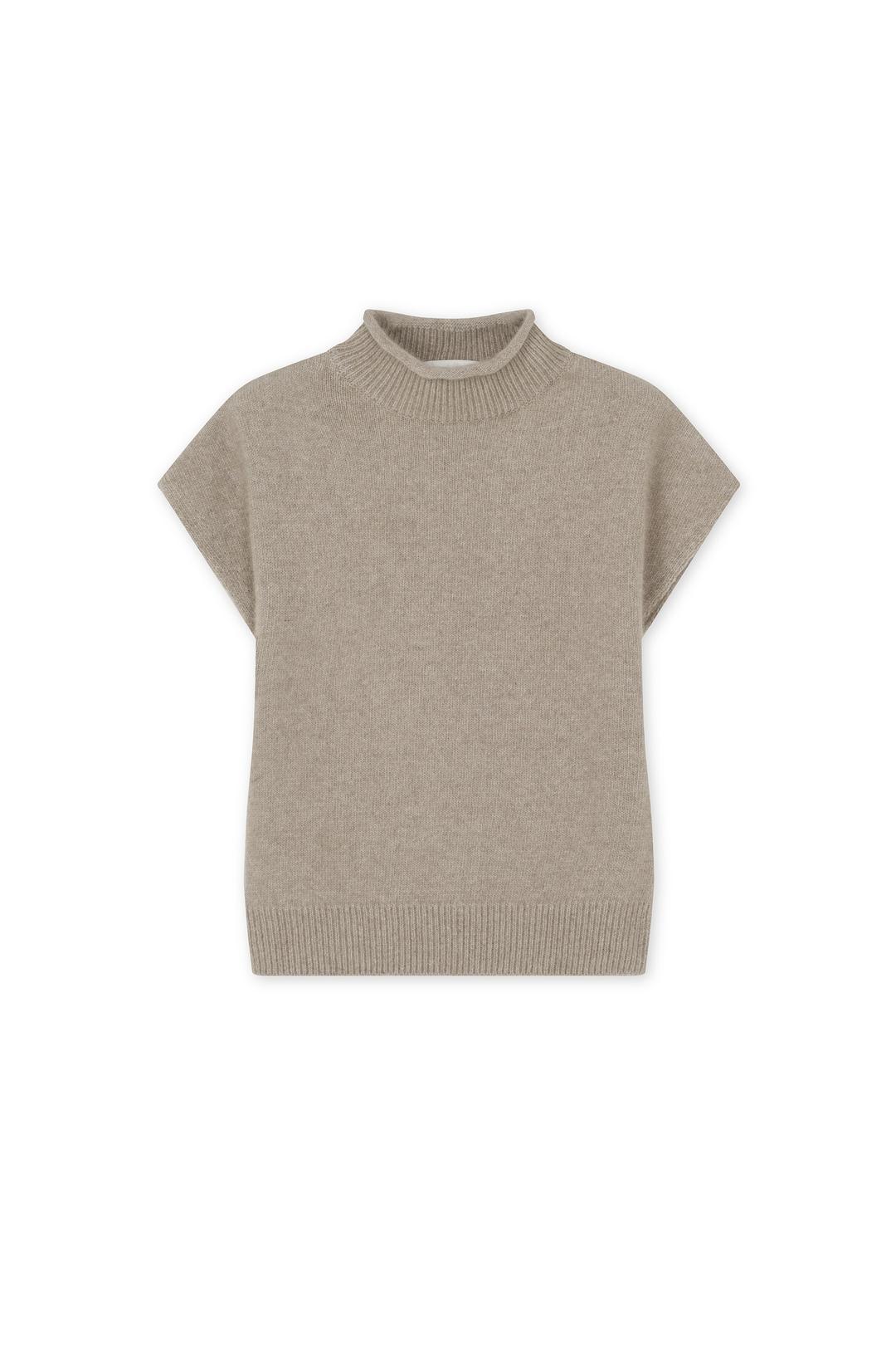 아일라 라쿤 캡 슬리브 니트 베이지