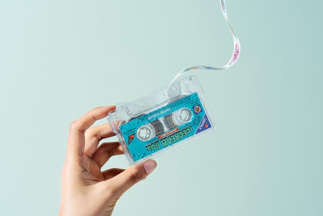 카세트테이프 모양 커터 '테잎테잎(TAPE:TAPE)'