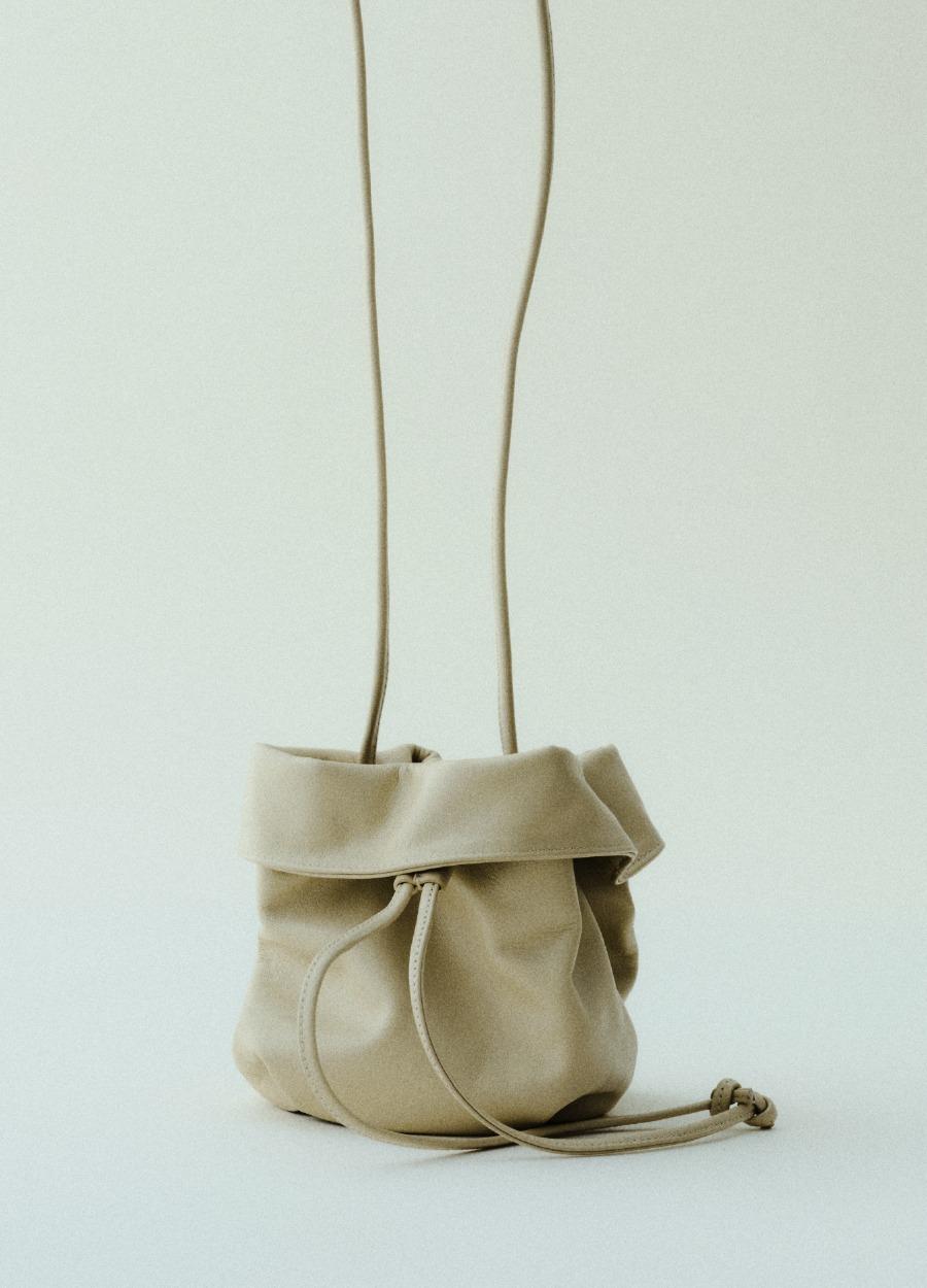 Flow bag Butter yellow