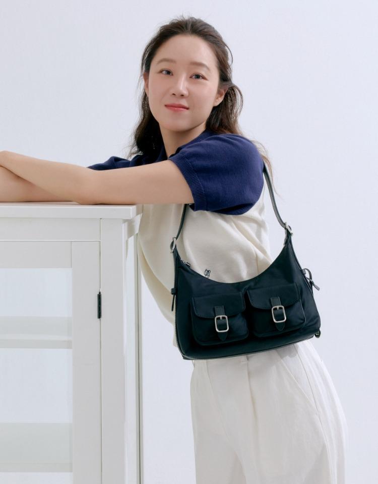 nylon pocket bag (hobo) - black