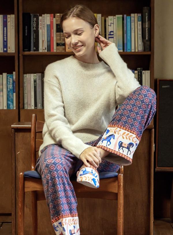 호스 퍼레이드 네이비 수딩웜 일자 팬츠 LWKKAPT0191-NB