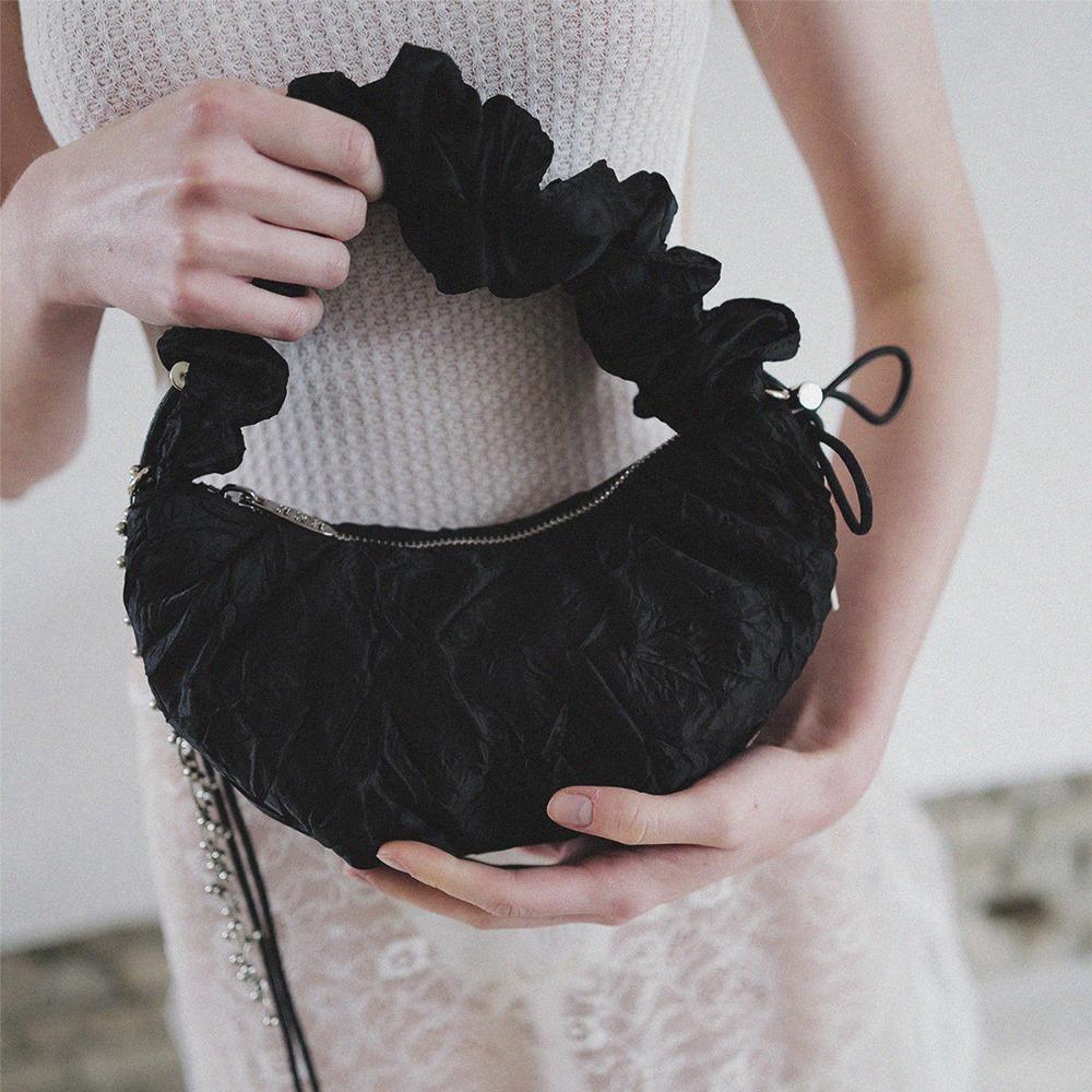 Dumpling Shoulder Bag S / Black