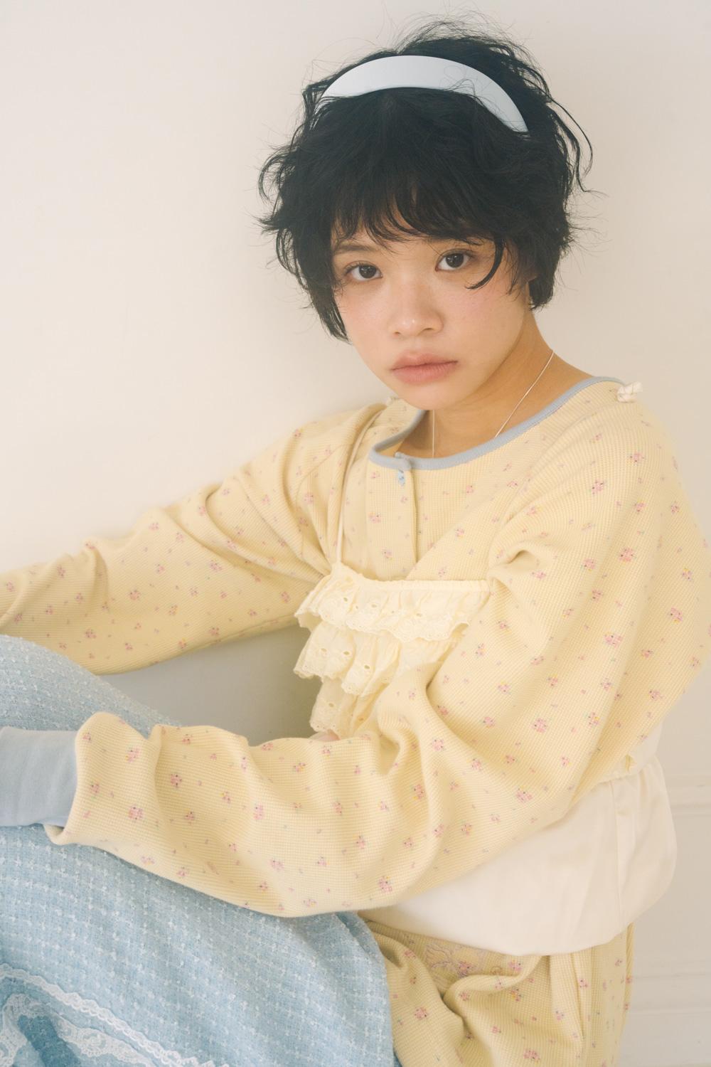 KIKI HENLEY NECK WAFFLE TOP _BUTTER