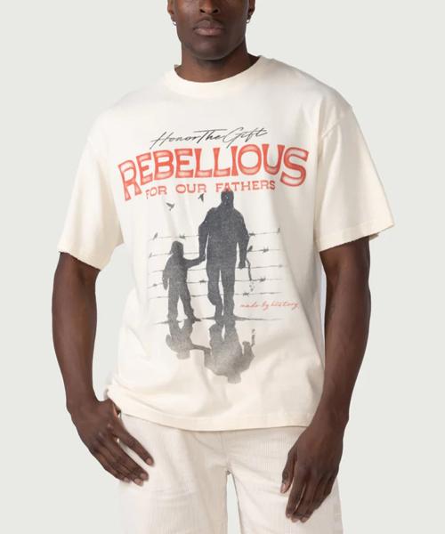 (M) 리벨리어스 포 아워 파더스 티셔츠 본 REBELLIOUS FOR OUR FATHERS SS TEE BONE