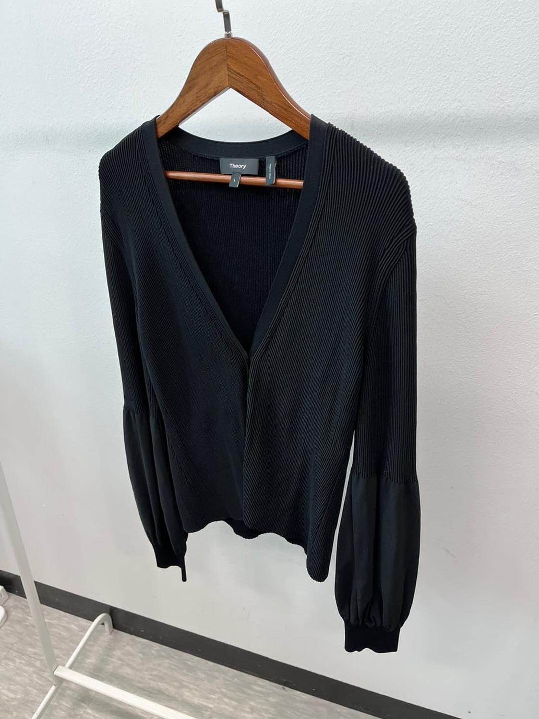 여) 띠어리 플리츠 가디건 | 후루츠패밀리