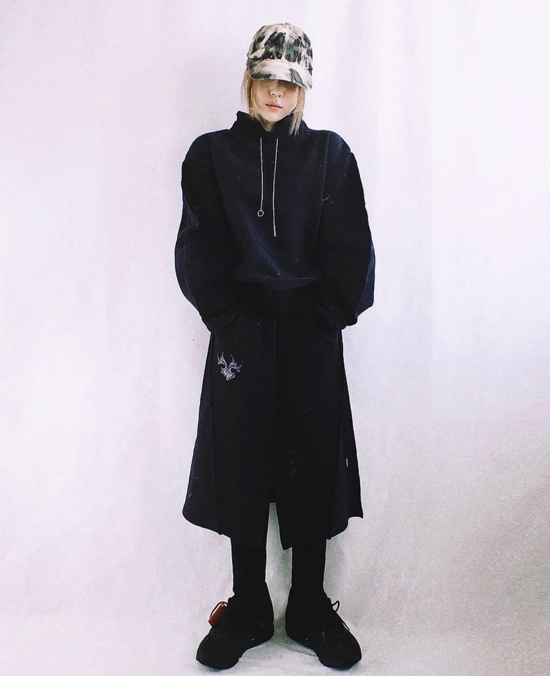 메조쿤스트 맨투맨 | 후루츠패밀리