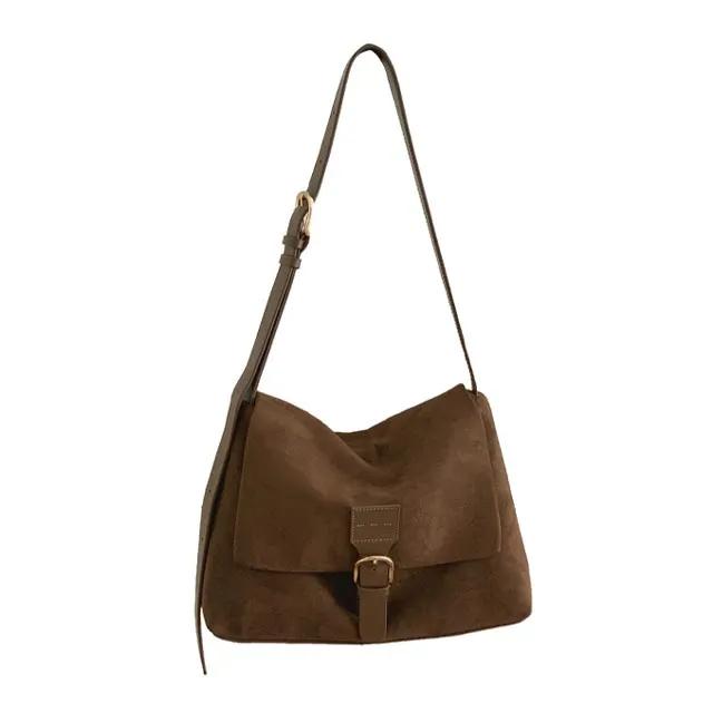 [⭐재입고완료/당일출고⭐] 스웨이드 버클 숄더백 (2color)