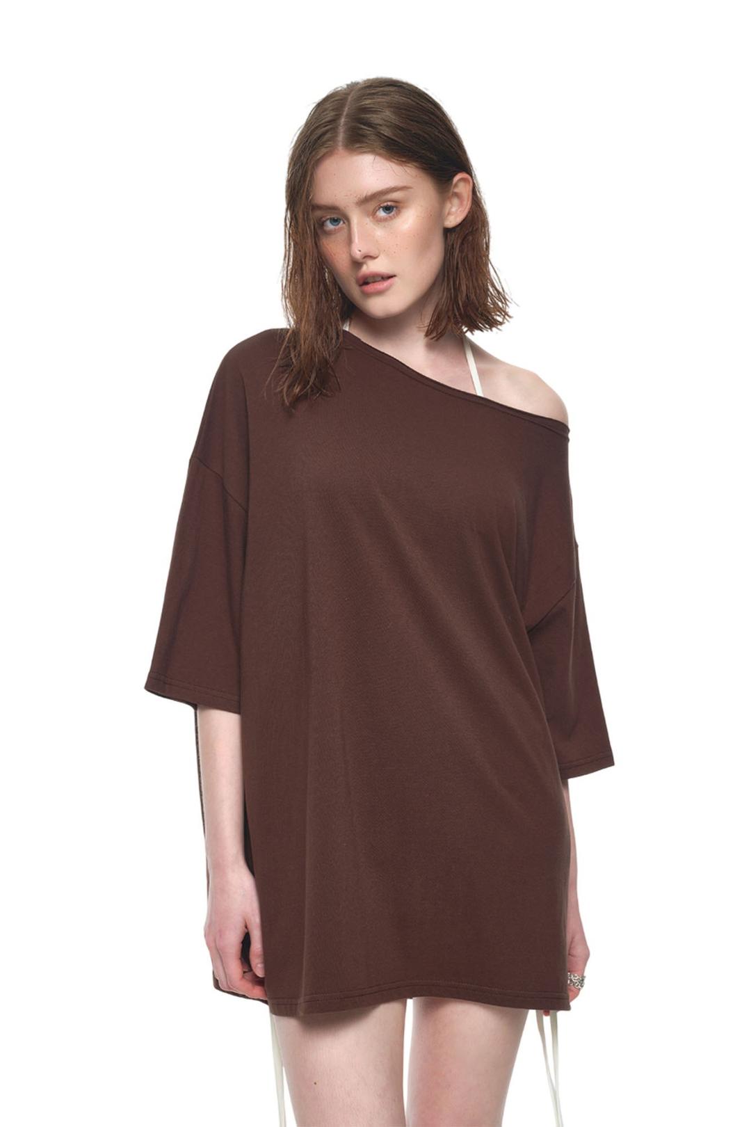 ONE SHOULDER BOX T-SHIRT (BROWN)