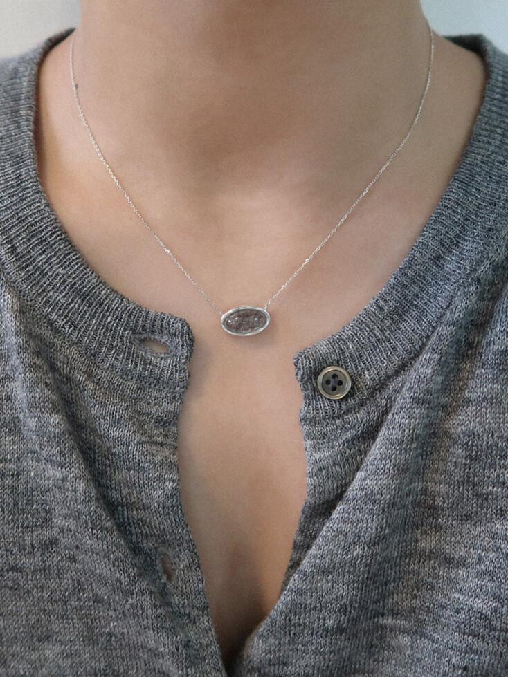 BLACK QUARTZ ELLIPSE NECKLACE
