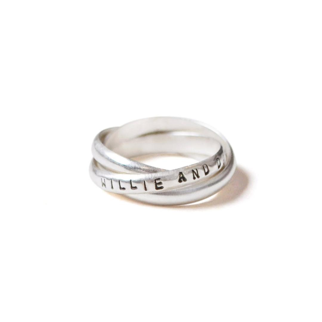 Rings that come together (3 rings)