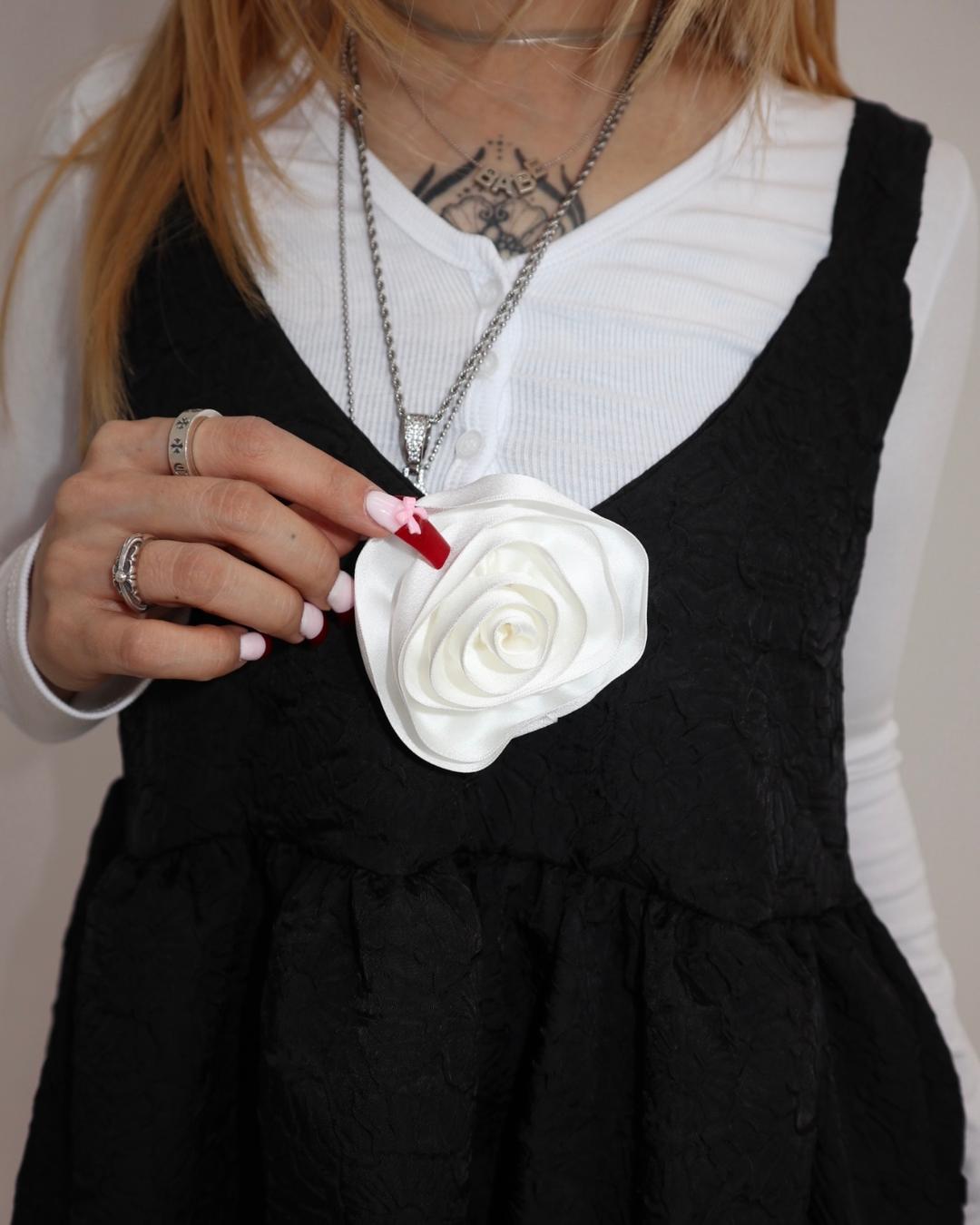 베이브스토어 코사지 핀 브로치 FLORAL CORSAGE PIN (2 colors)