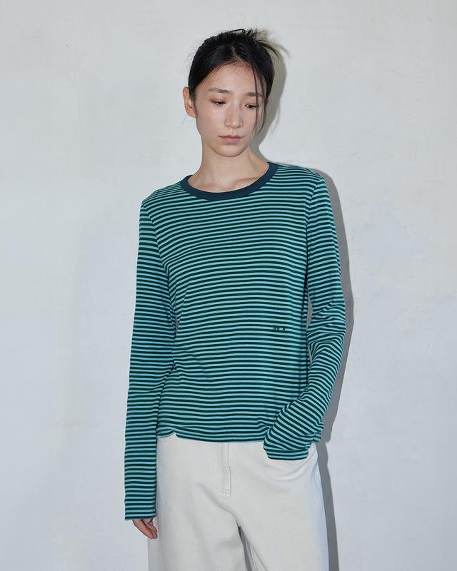 [online exclusive] raya striped t-shirt (navy)