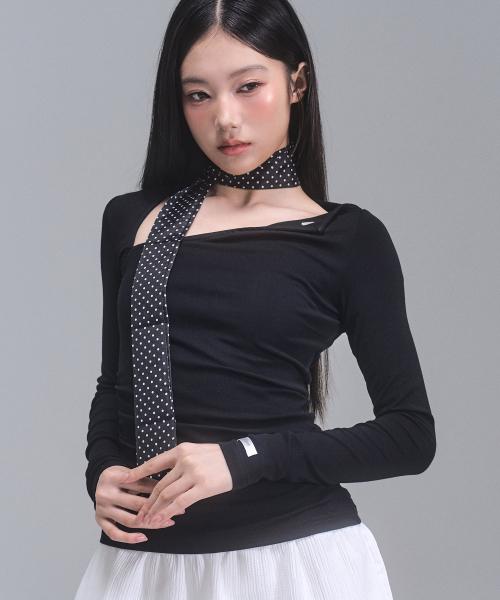 클로이 언밸런스 슬리브 탑 [BLACK]