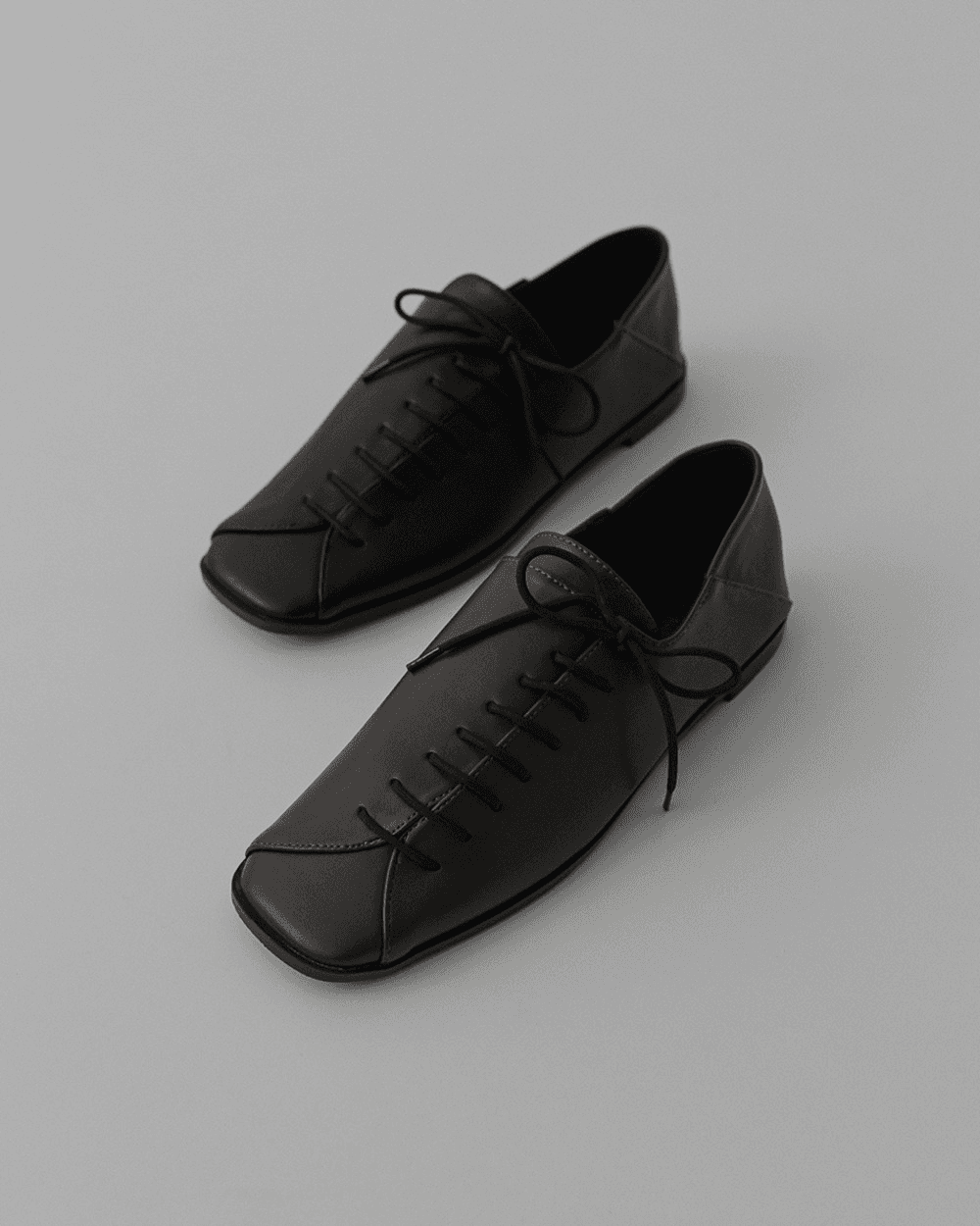 언발 레이스업 로퍼