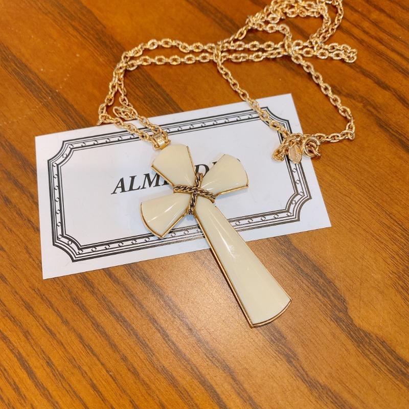 vintage necklace - 473