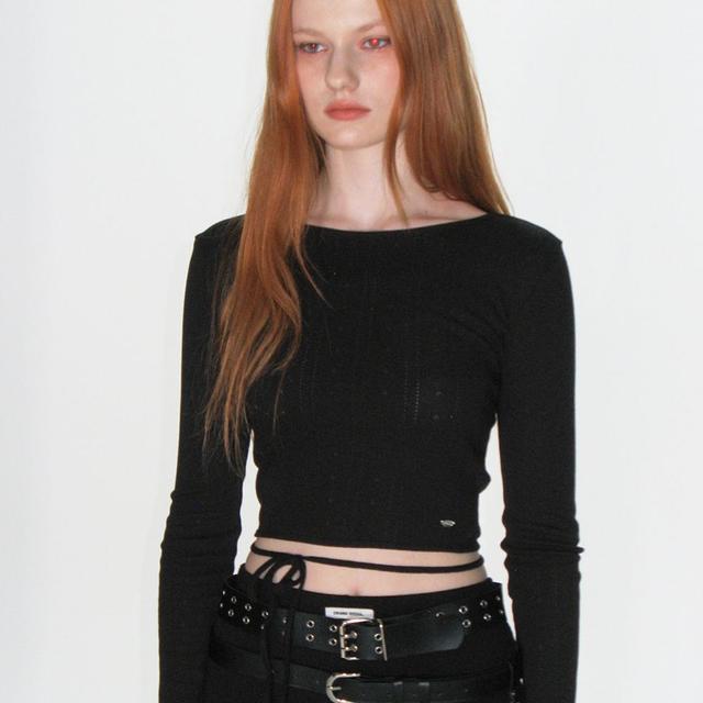 EYELET STRING CROP TOP_BLACK