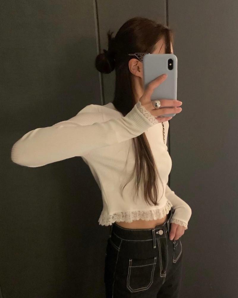 POSTER 포스터 소피르 레이스 크롭 긴팔 슬림 티셔츠 (3color)