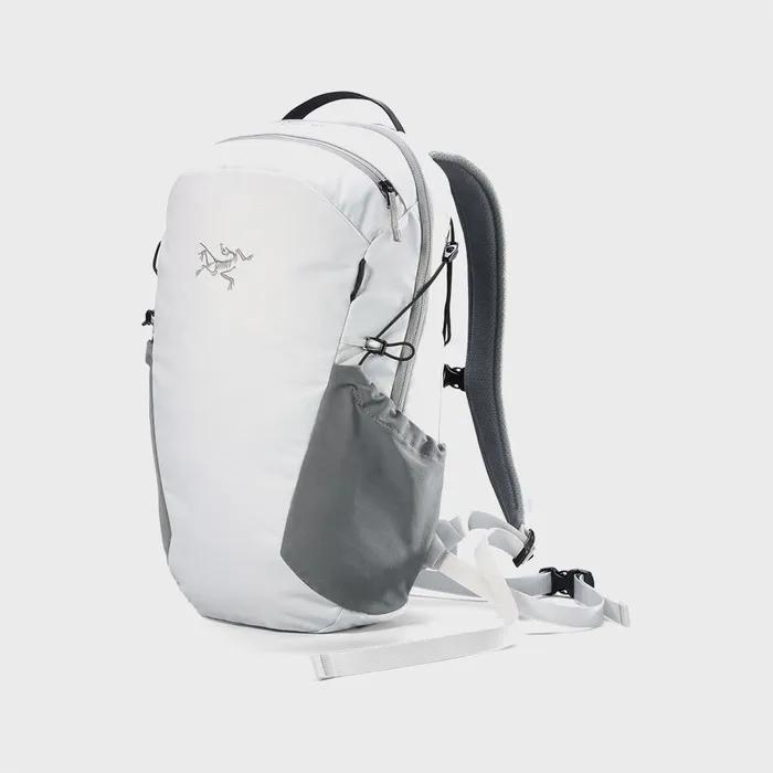 MANTIS 16 BACKPACK(SOLITUDE / VOID/SVO)
