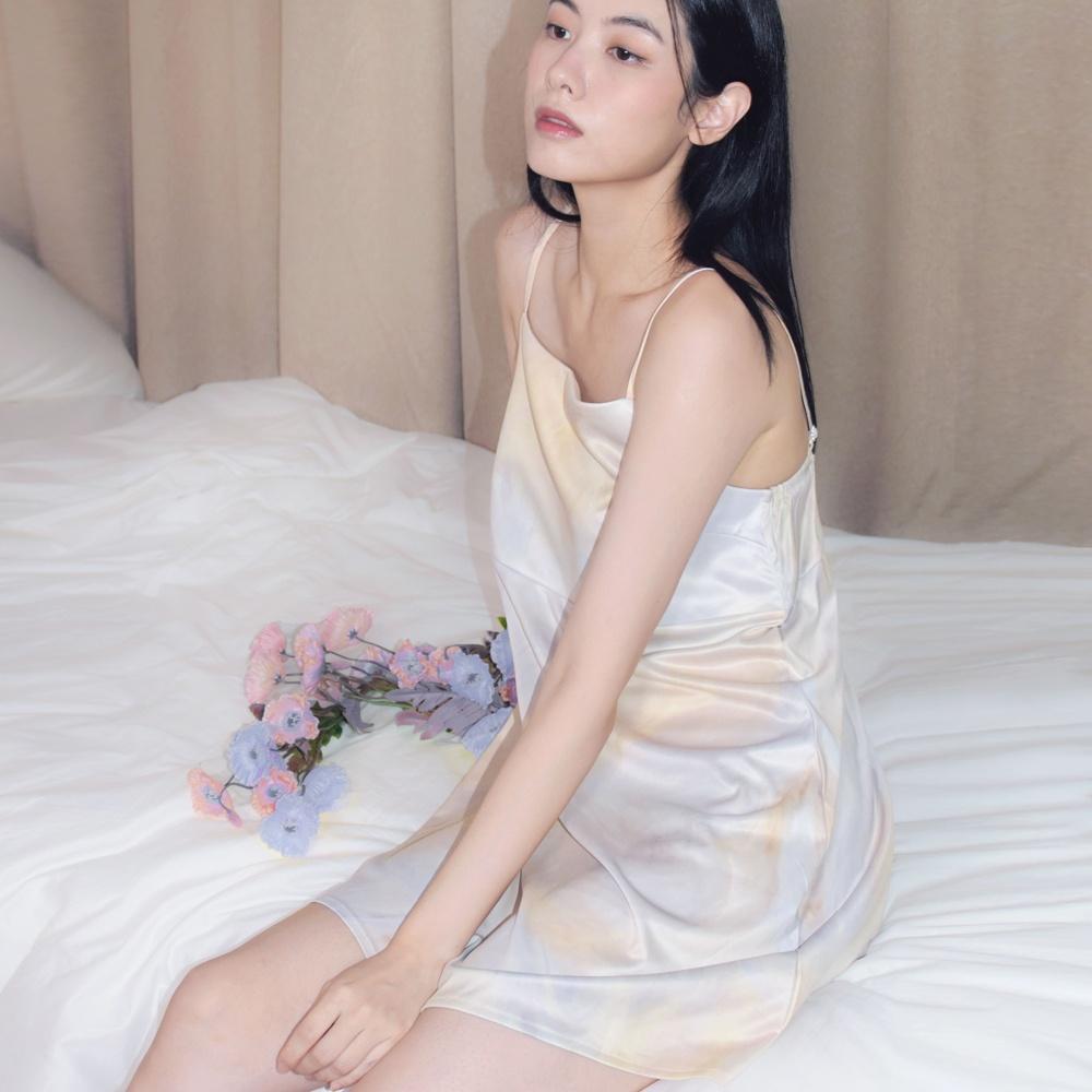 room no.104 Jenny yellow