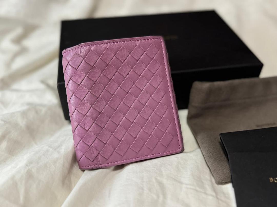 보테가베네타 라벤더 핑크 반지갑 | 후루츠패밀리