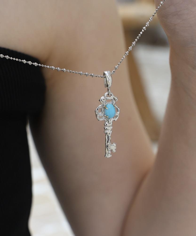 Silver key charm(실버열쇠)