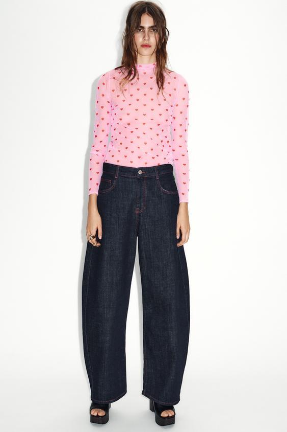 FINE KNIT TOP WITH HEARTS