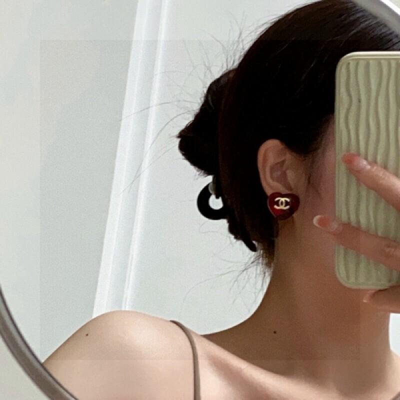 샤넬 CHANEL 클래식 레터링 더블 C 하트 앤티크 이어링