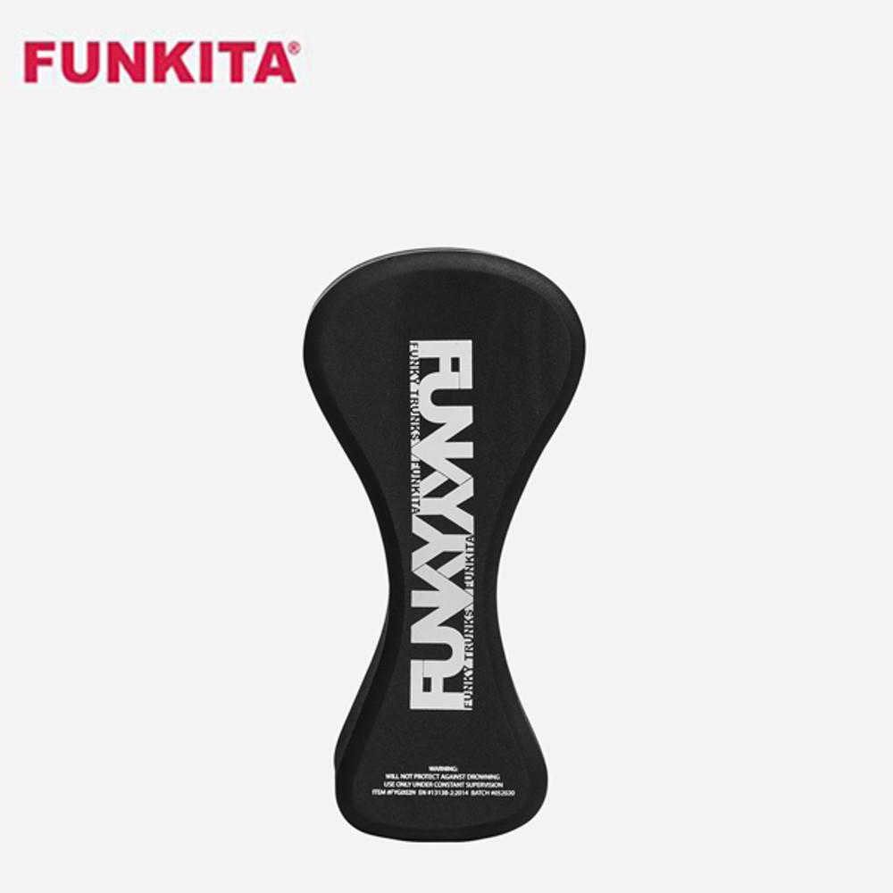 펑키타 풀부이 Still Black