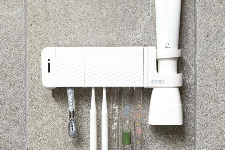 다기능 가정용 벽걸이 건조기 소독기 칫솔건조살균기 UTC-55C