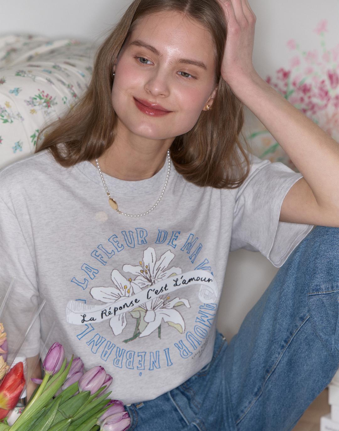 [논로컬 X 이하여백] Lily Hand Drawing T-shirt - Light Grey