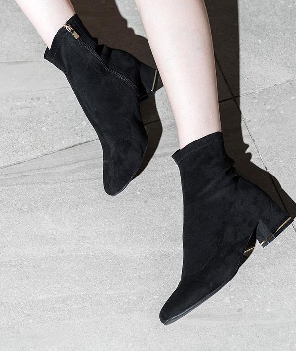 세라 에디션 스웨이드 앵클부츠 O54A227