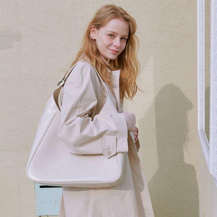 Plaque Hobo Bag Ivory 플라크 호보백 아이보리