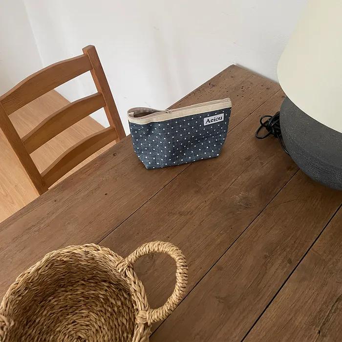 Aeiou Basic Pouch (L size) White dot and Navy