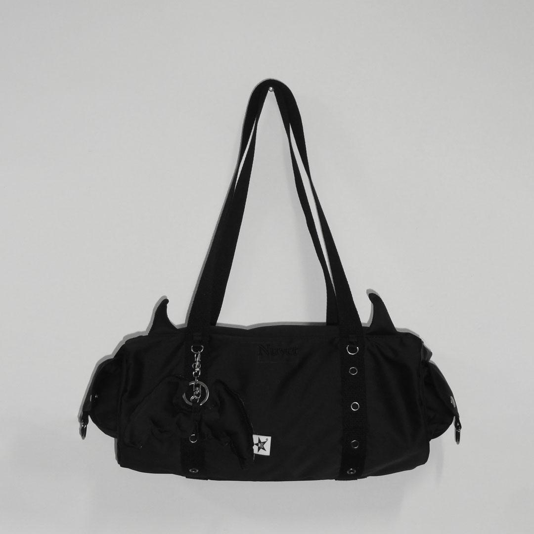 Devil round boston bag _ Black
