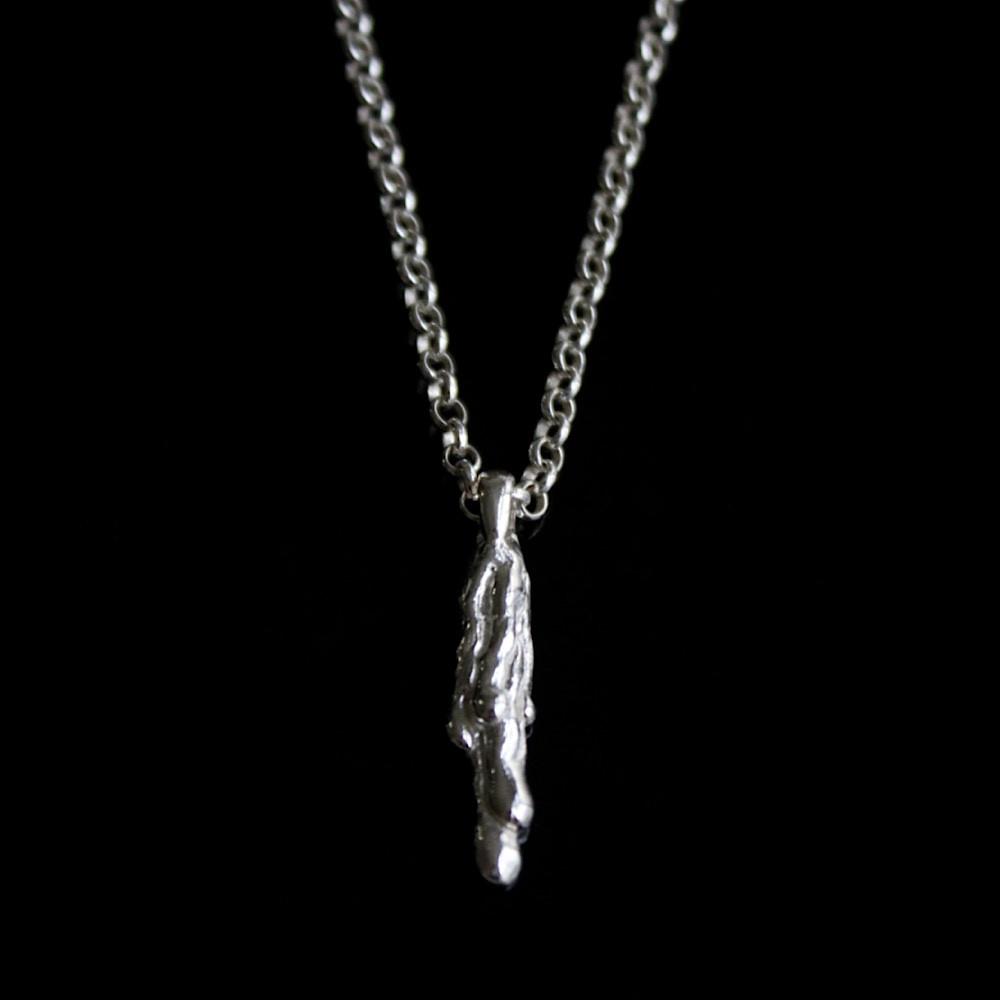 Drip Necklace (떨어지는 멜팅 드롭 펜던트 실버 목걸이)