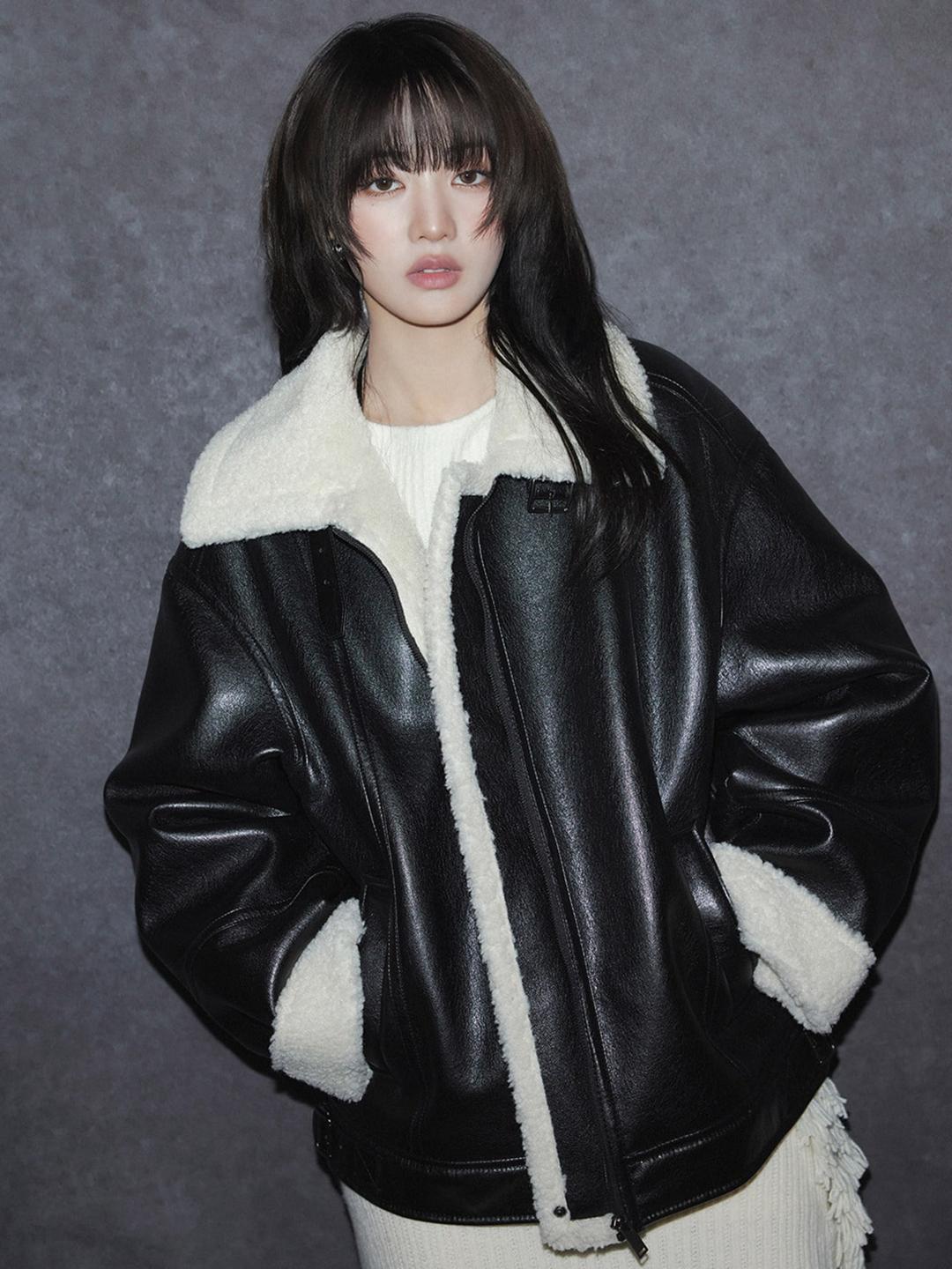 Shearling Mustang Jacket in Black VM5WM015-10